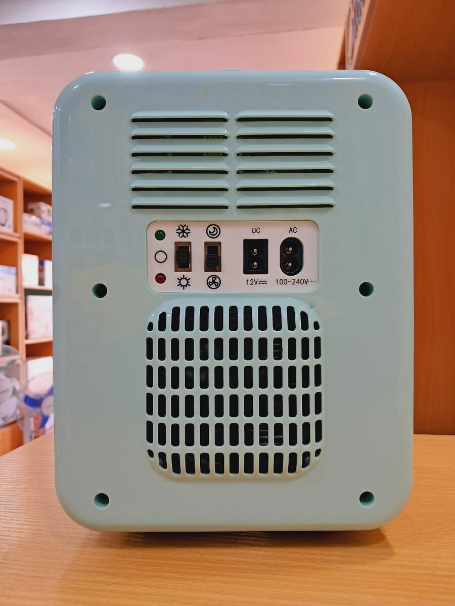 Brand new Decakila 4.0 litres mini fridge