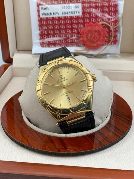 OMEGA LEATHER WATCH