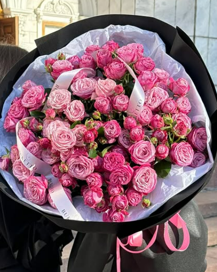 крупноголовые бутоны пионовидных спрей