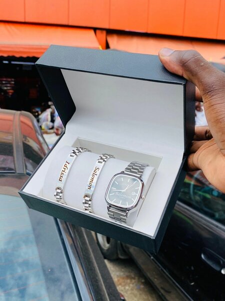 Montre Homme en Acier