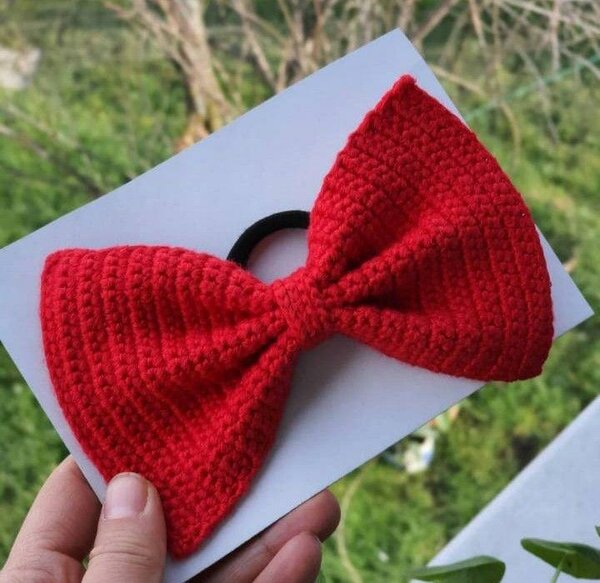 Noeud papillon crochet rouge