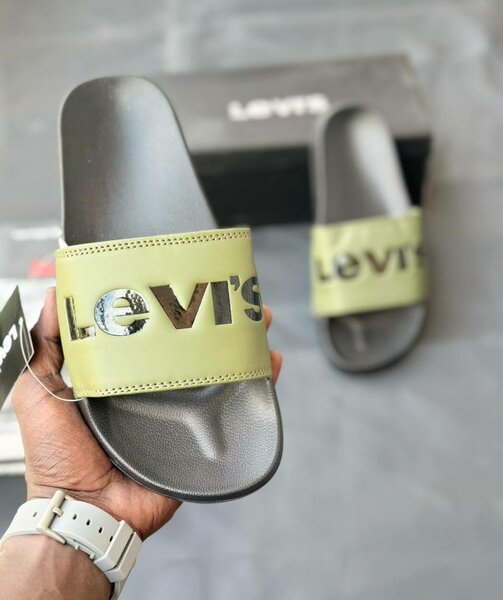 Sandales Levi's vert