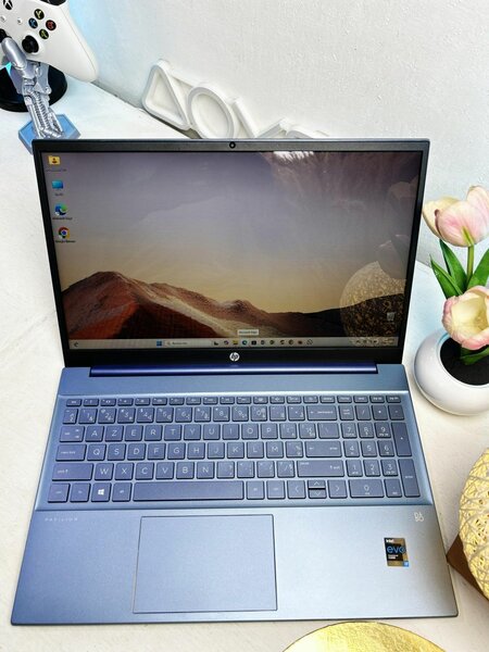 HP Pavilion corei7 11th