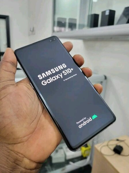Samsung Galaxy S10+ Android