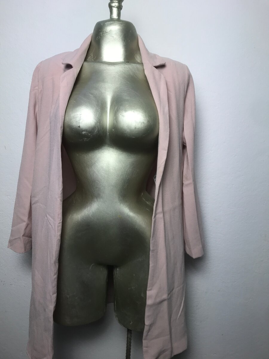 Manteau long rose élégant