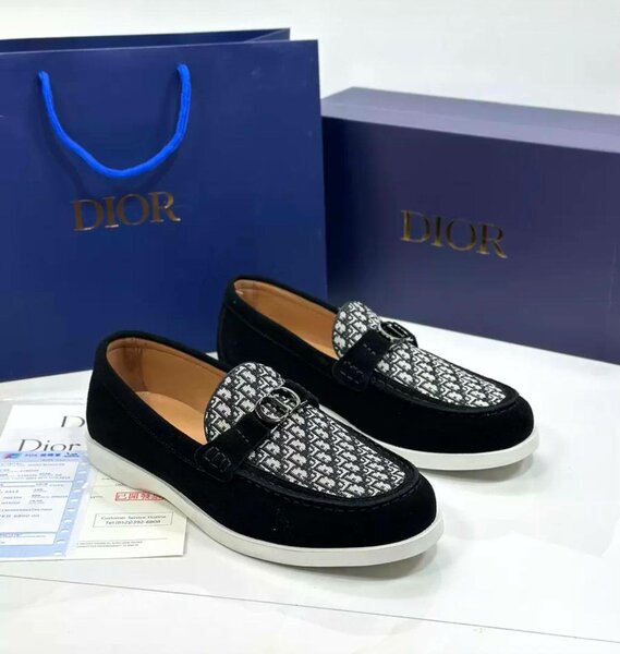 Mocassins en daim Dior élégant