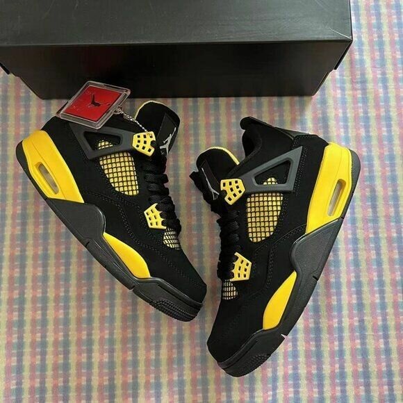 Jordan Retro 4