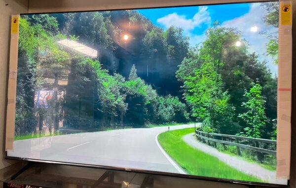 Télévision Hisense 65 pousse 4K HD