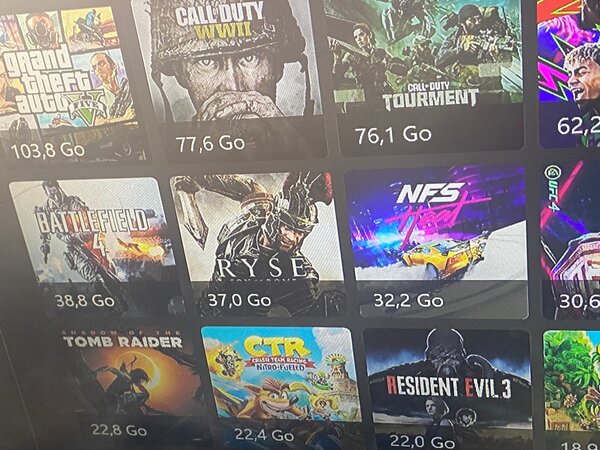 Xbox oneS manette et 16jeux