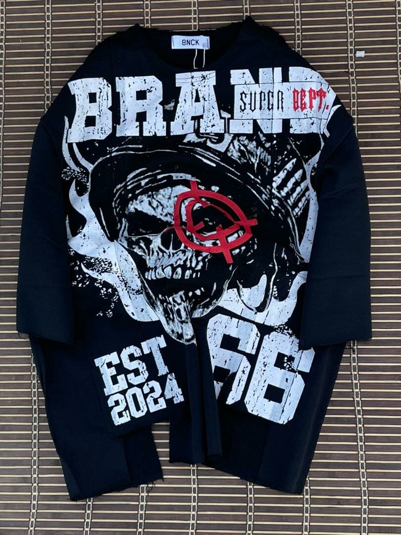 Sweatshirt à motif graphique