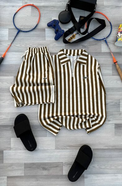 Tenue de sport rayée unisexe