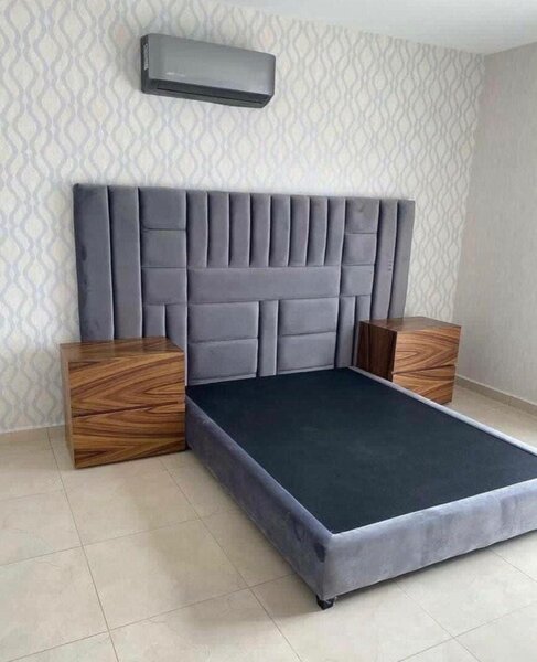Queens bed