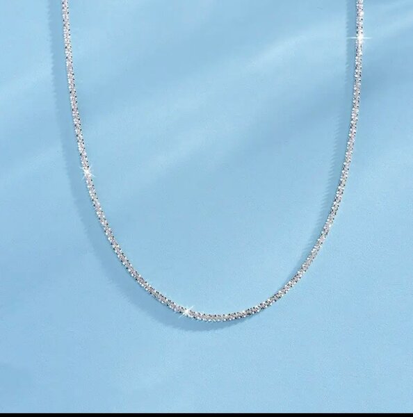 Elegant Sparkling Necklace