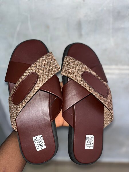 Sandales en cuir croisées hommes