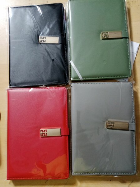 Couvertures en cuir élégantes