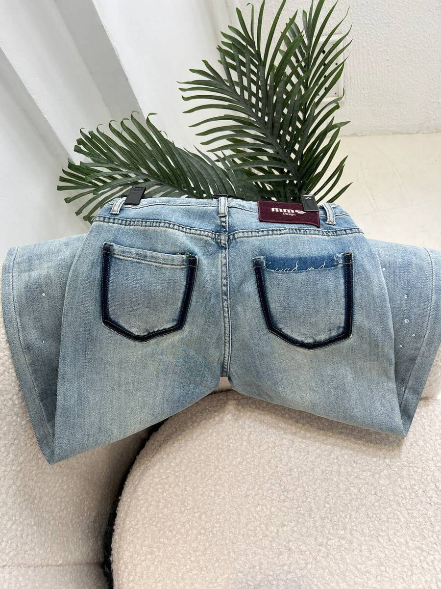 Женская одежда / джинсы