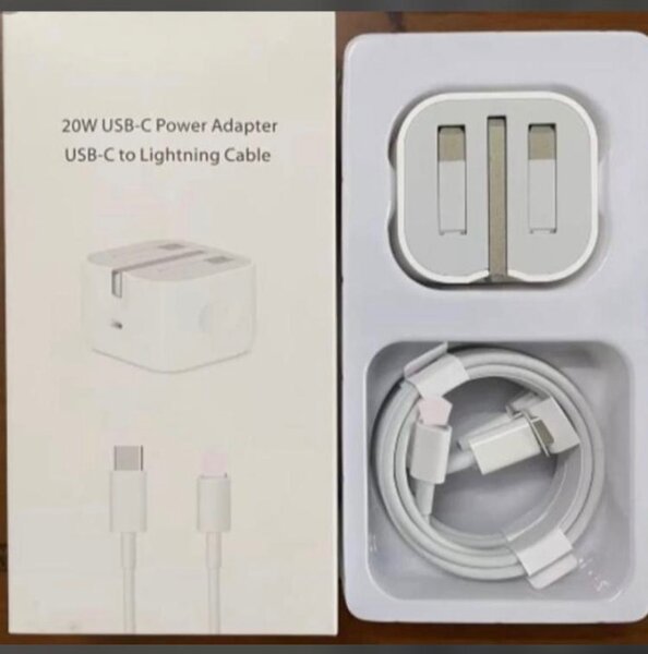 iPhone 3pins charger