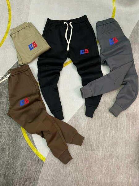 Pantalon djoging élégant et bien lourd