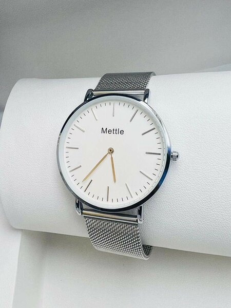 Montre élégante Mettle