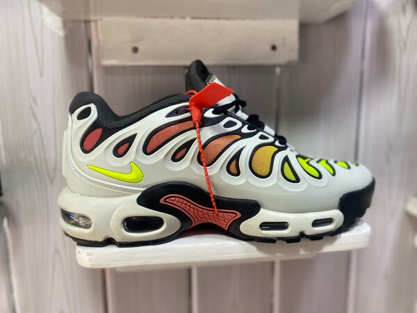 Baskets Nike Air Max modernes
