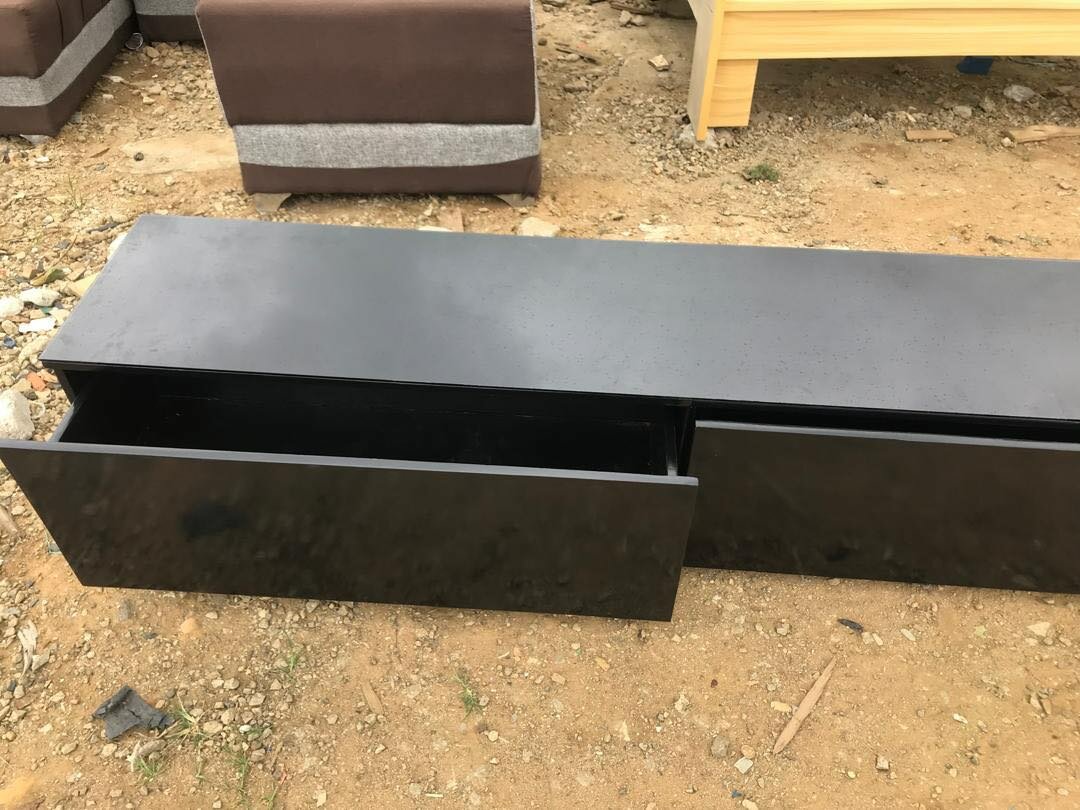 Durable et bien traité   Placard : (2 porte)::90000f  Placar