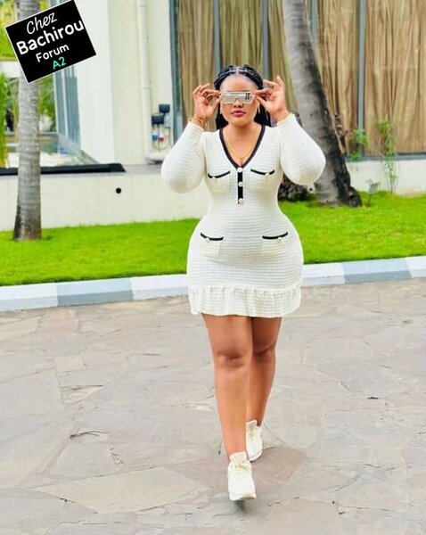 Très belle robe de qualité S M L XL 2xl blanc et rouge