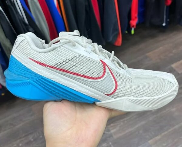 кроссовки мужские Nike