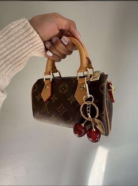 Mini Sac lv avec la cerises