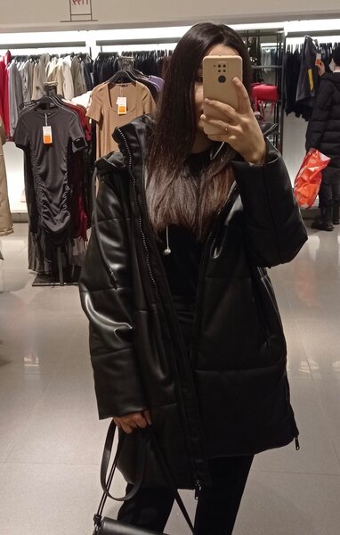 Куртка ZARA(эко кожа ) в хорошем качестве
