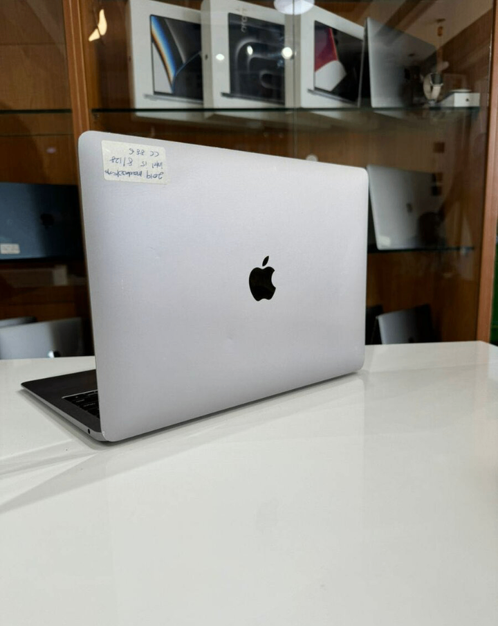 (2019) MacBook Air