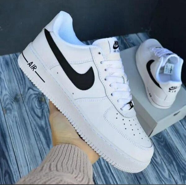 Nike Baskets Air Blanc Noir