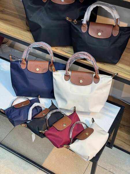 Сумочки Longchamp