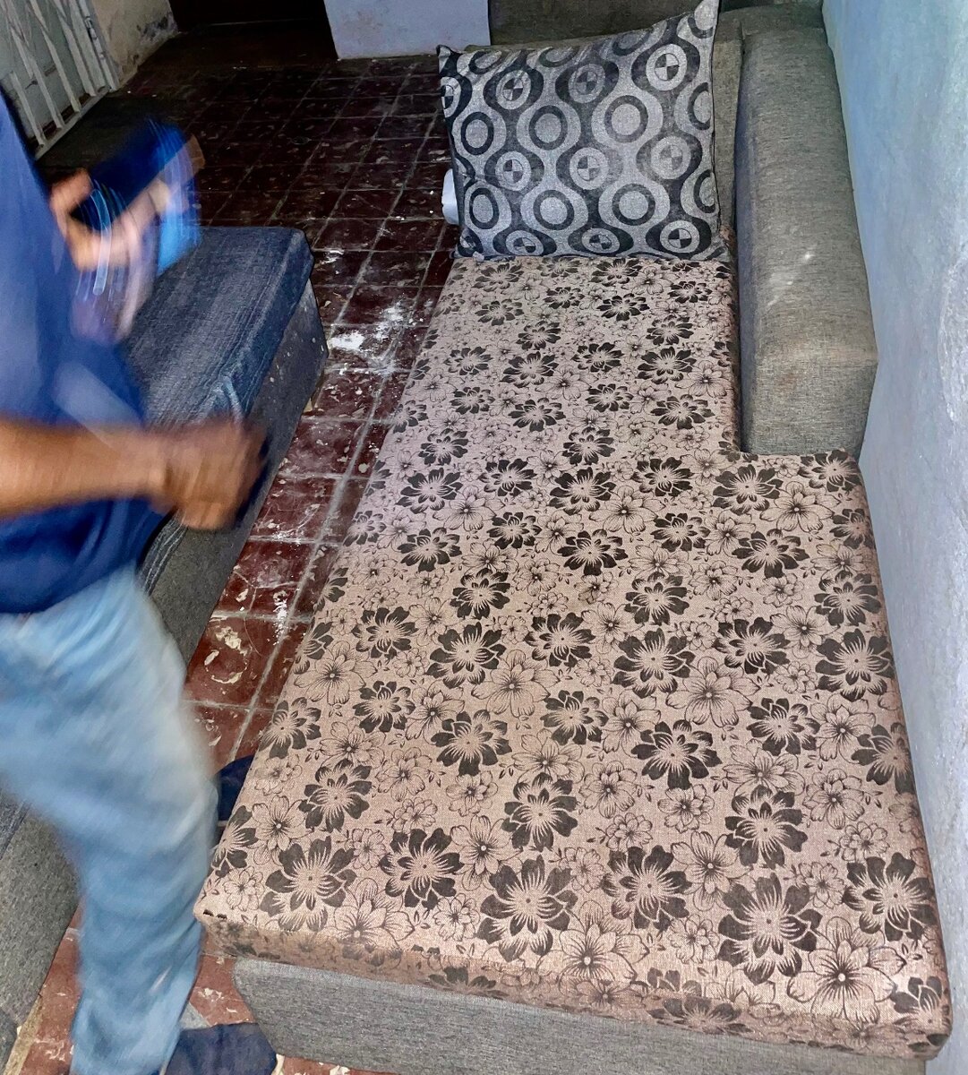 Canapé-lit convertible moderne