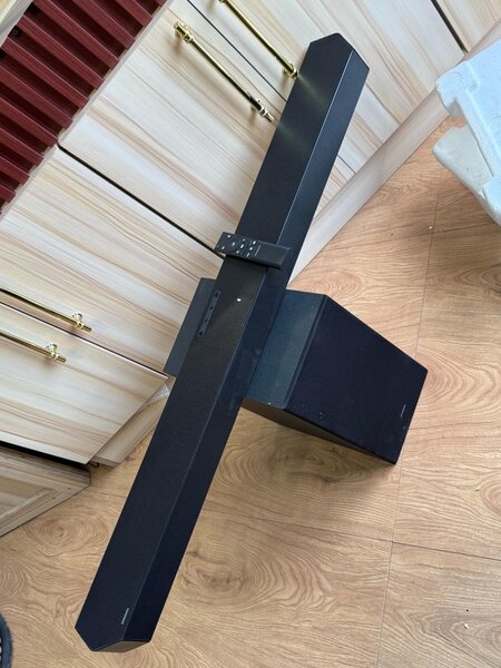 SAMSUNG SOUND BAR