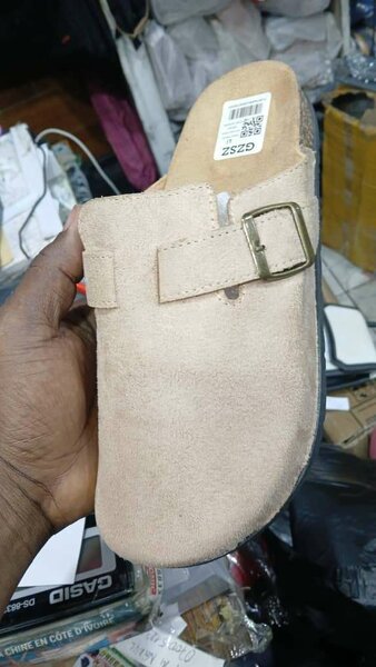 Sandales en daim pour homme