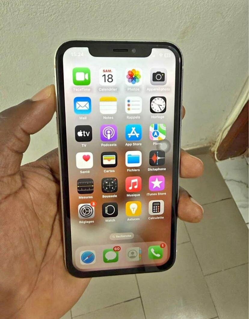 iPhone XR Blanc 64Go Débloqué