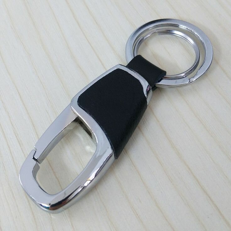 Porte-clés élégant métal cuir