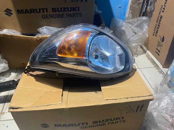 Phare avant Suzuki ALTO