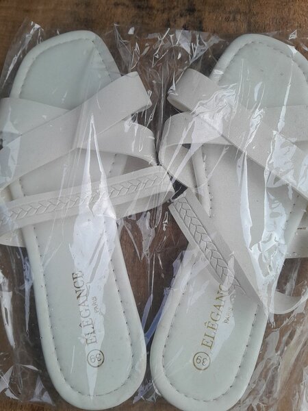 Sandales Élégantes Blanches