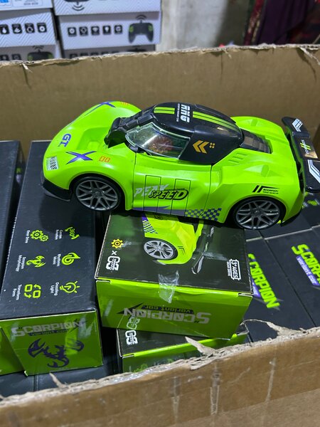 Voiture télécommandée Scorpion