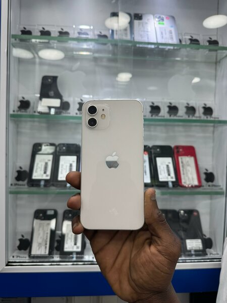 iPhone 12 Blanc 64 Go