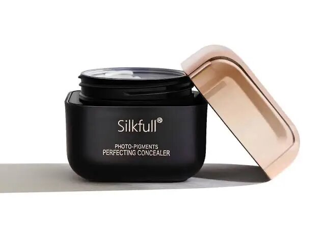Silkfull Perfecting Concealer Jar