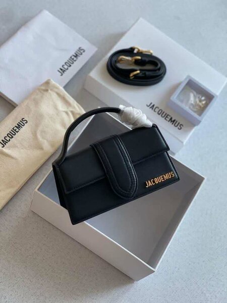 Sac à main noir élégant