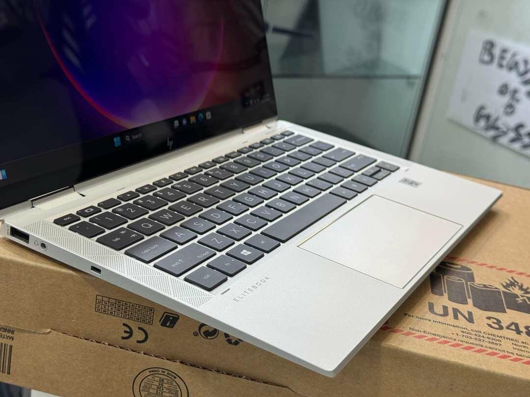HP EliteBook 1030 G7