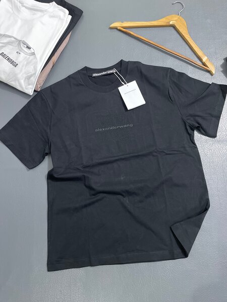 T-shirt en coton minimaliste