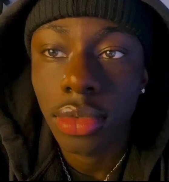 Lèvre rose homme et femme