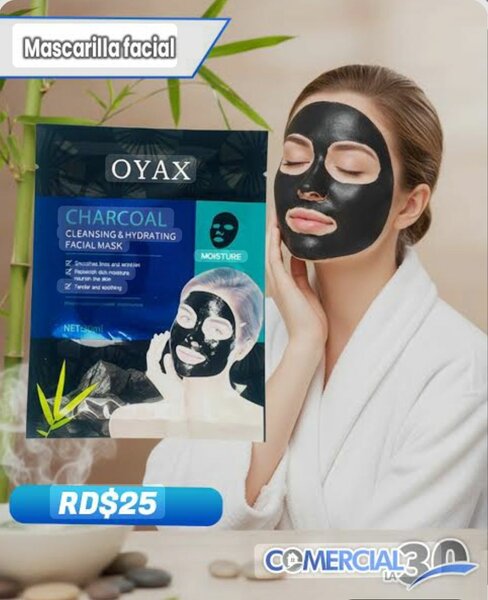 Masque facial au charbon hydratant