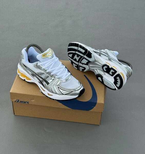 Chaussures Asics Kayano