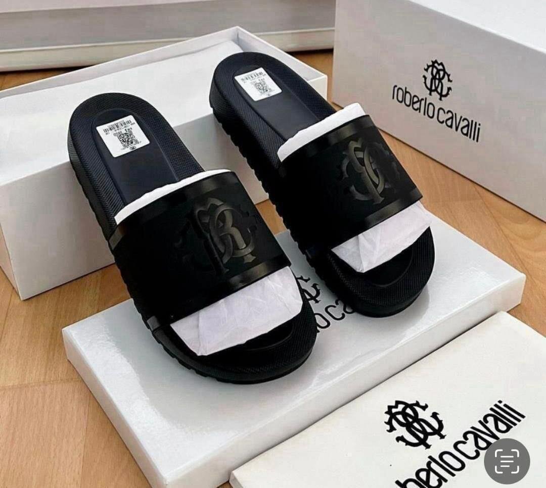 Unisex slides
