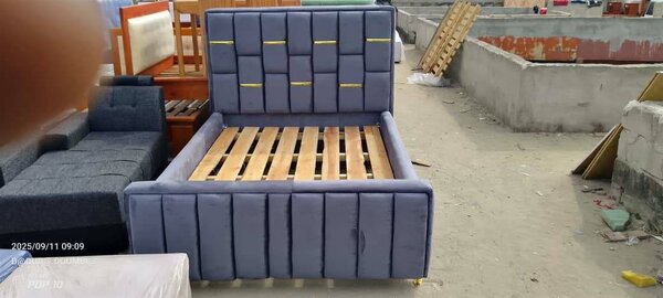 Lit rembourré moderne